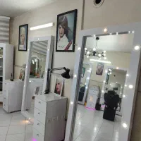کلیه وسایل آرایشگاه ودکورها به صورت کلی وجزیی|آرایشگاه و سالن‌های زیبایی|اصفهان, شهریار|دیوار