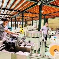 کارگر تولید، مونتاژ و بسته بندی