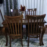 میز غذاخوری چهار نفره