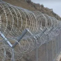 اجرای فنس کشی و نصب سیم خاردار