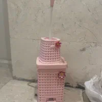 سطل وبرس توالت