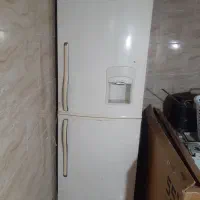 یک عدد یخچال فریزر جنرال استیل اصل