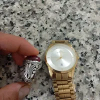 فروش یک عدد انگشتر نقره و ساعت مچی