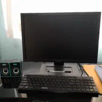 یک دستگاه کامپیوتر کامل