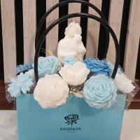 باکس گل شمع مناسبتی روز مادر هدیه زایمان یلدایی