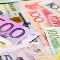 هر جا هستی از گوشیت پول در بیار ( بالای ۱۸سال)