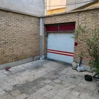 رهن و اجاره حیاط دو طبقه آبرسان / هفت تیر|اجارهٔ خانه و ویلا|تبریز, |دیوار