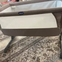 تخت کنار مادر نسکافه ای چیکو