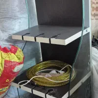 قفسه شلف کنار سالنی