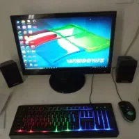 کامپیوتر،ماوس،کیبورد،میز