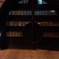 ساخت ونصب انواع درب وپنحره وخرده کاری وبرشکاری