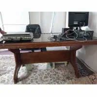 میز چوبی