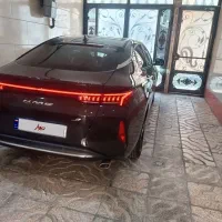 کی‌ام‌سی J7، مدل ۱۴۰۴