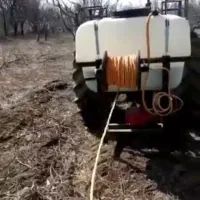 شیلنگ جمع کن سمپاش|خدمات باغبانی و درختکاری|شیراز, کاراندیش|دیوار