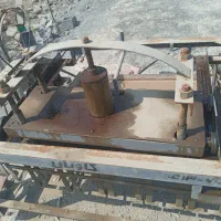 فروش 2 عدد دستگاه بلوک زنی یک عدد دیگه 500کیلوی|ماشین‌آلات صنعتی|بندرعباس, |دیوار