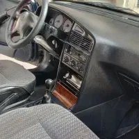 پژو 405 شیشه در حد اتاق