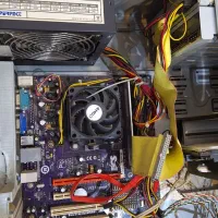 کیس ومانیتور کامل سیستم کامپیوتر|رایانه رومیزی|مشهد, مهدی آباد|دیوار