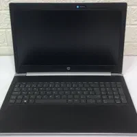 نیروی کار اشنا به خدمات و تعمیرات لپ تاپ  کامپیوتر