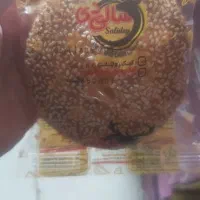 انواع کیک وکلوچه صبحانه کنجدی کشمشی  وشیرینی زبان