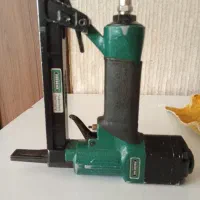 منگنه زن آلمانی و میخکوب بادی|ماشین‌آلات صنعتی|یزد, |دیوار