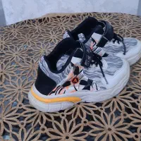 کفش نو|کفش و لباس بچه|رشت, فرزانه|دیوار