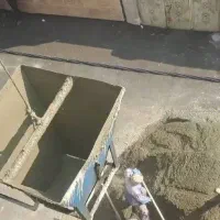 بتن ریزی دستی