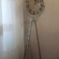 ساعت ایستاده
