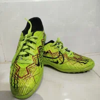 کفش فوتبال و ساق بند|کیف، کفش، کمربند|خرمآباد, |دیوار