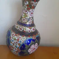یک‌عدد‌گلدان‌مسی‌قدیمی