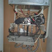 تعمیر انواع پکیج های ایرانی و تعمیر برد پکیج