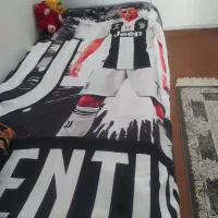 رو تختی نوجوان تمیز در حد نو