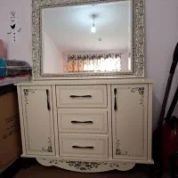 آینه و کمد و کنسول در حد