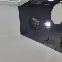 استودیو تولید محتوا ( لوکیشن عکاسی و فیلمبرداری )|اجارهٔ کوتاهمدت دفتر کار و فضای آموزشی|تهران, فلسطین (میدان انقلاب)|دیوار