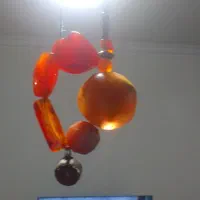 تعدادی مهره قدیمی ویک زنجیر و گردن اویز