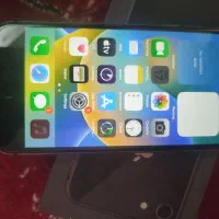 سلام یک عدد گوشی آیفون 8