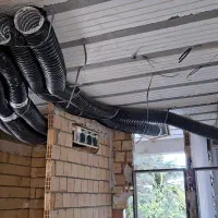 کارگر کانال سازی برش کار و قالب تنه زن