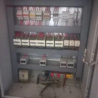 یک دستگاه حفاری و یک دستگاه غلطک ch47