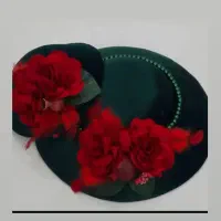 کلاه آیدا|لباس|قم, نخودی|دیوار