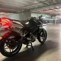 موتور ns200 سفید قرمز کاربرات