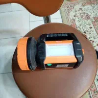 چراغ قوه نورافکن قابل شارژ