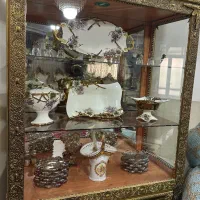 بوفه برنز تاج دار