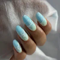 خدمات کاشت ناخن
