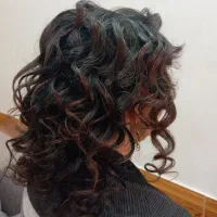 میکاپ و شنیون و بافت مو فقط 200