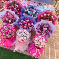 دسته گل و باکس مصنوعی