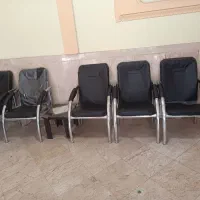 این صندلا به فروش می‌رسد