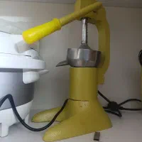 آب انار گیری