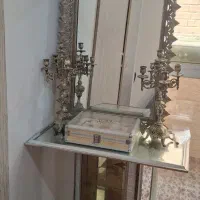 آینه و شمعدان و میز جنس برنج