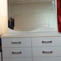 میز آرایش بزرگ و جادار