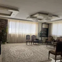 آپارتمان ۱۴۰ متری خ خادمی|اجارهٔ آپارتمان|اصفهان, تیران|دیوار
