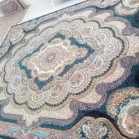 یک عدد فرش درحد نو تمیز